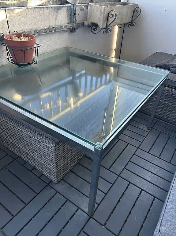 Glasstisch