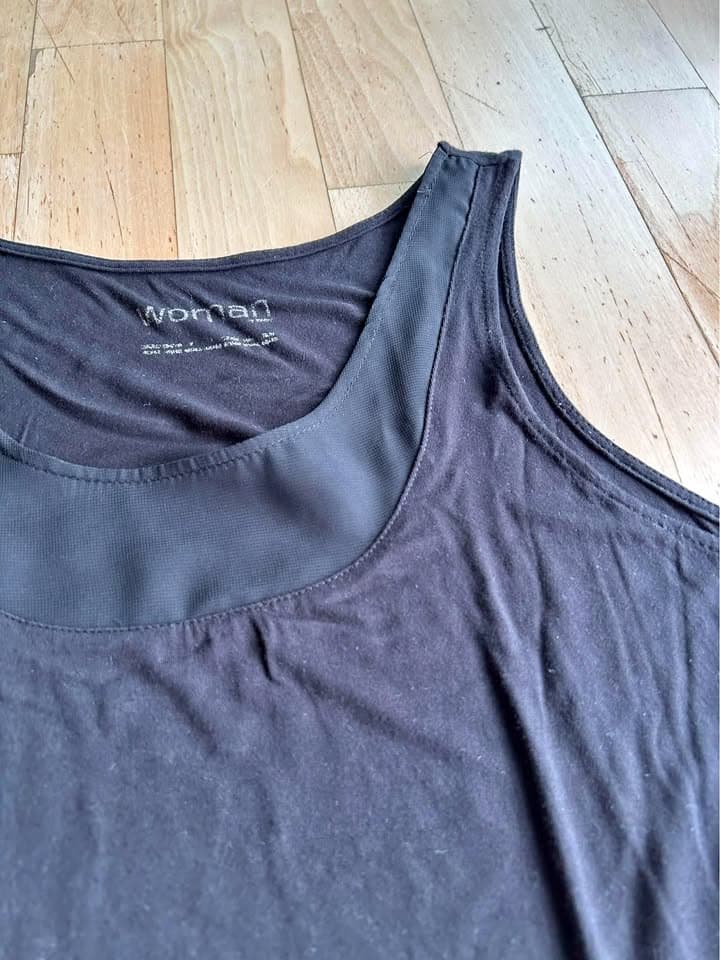 GRATIS Schwarzes Tanktop mit durchsichtigem Einsatz Gr. 42