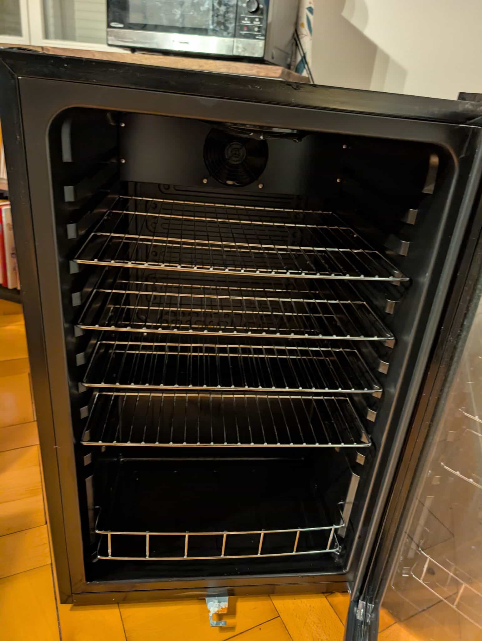 Kühlschrank mit Glastür, schwarz