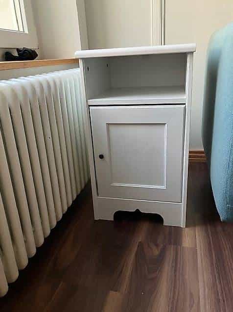 Petit meuble blanc à donner