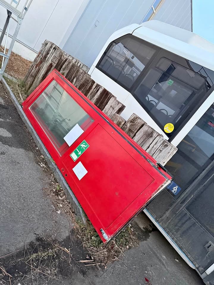 Garagentor voll Funktionsfähig (Altmetall)