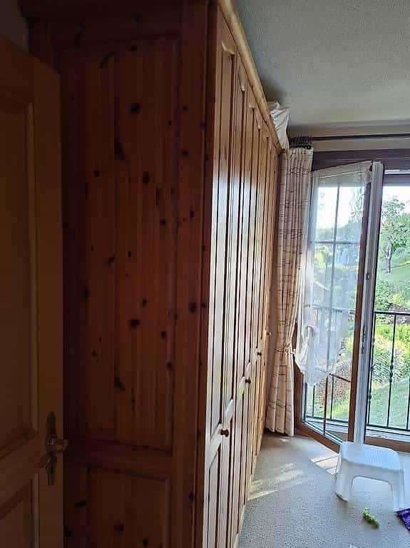 Armoire en bois 200cm longueur x 225 cm hauteur