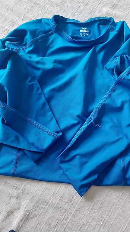 Sportshirt von Erima.
