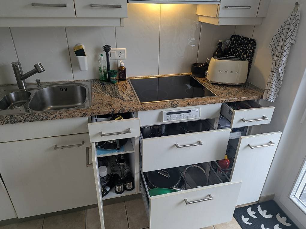 Gut erhaltene Küche gratis abzugeben