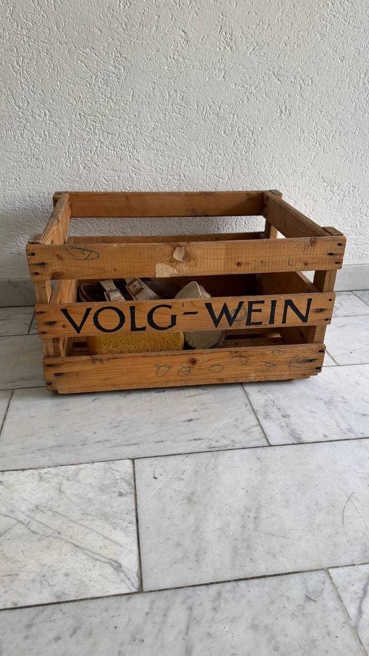 Alter Weinkübel aus Holz (Volg-Wein)