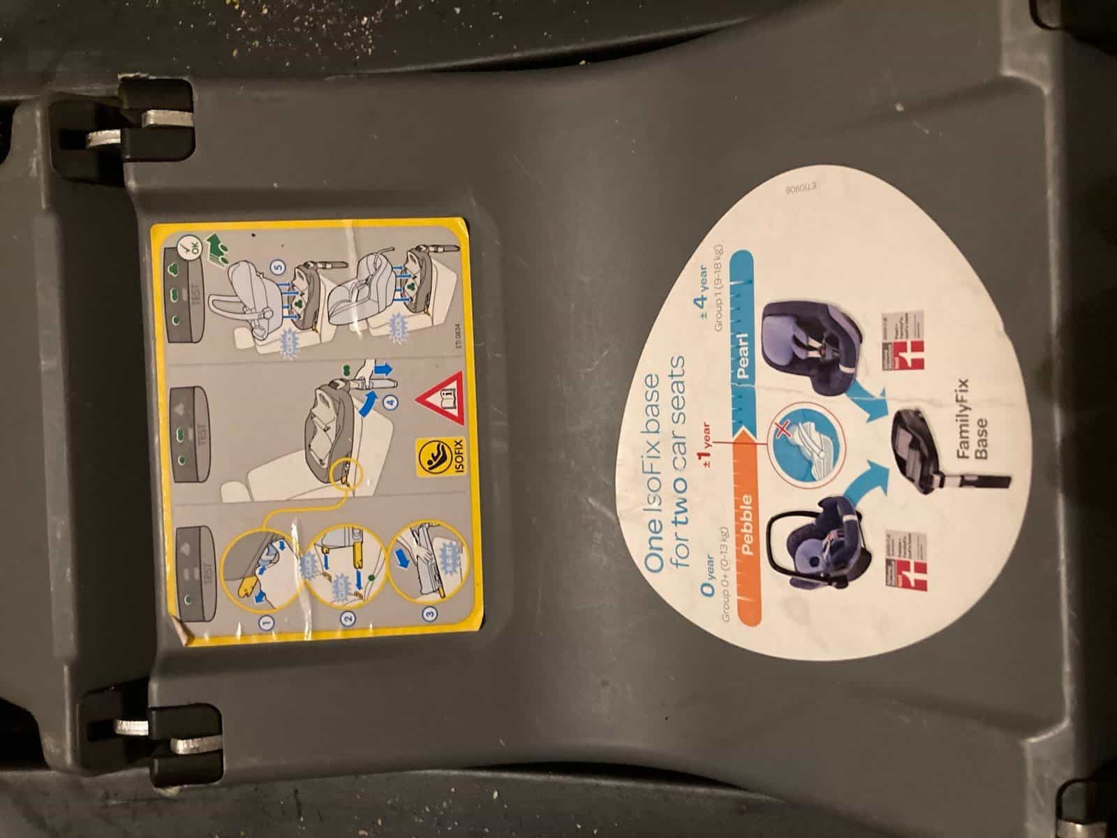 Kindersitze und Zubehör zu verschenken