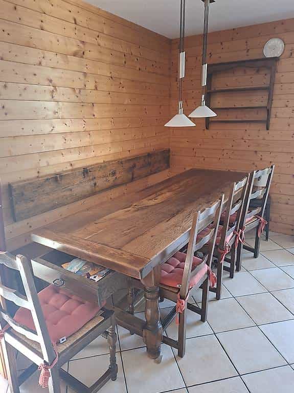 À donner table valaisanne + 4 chaises