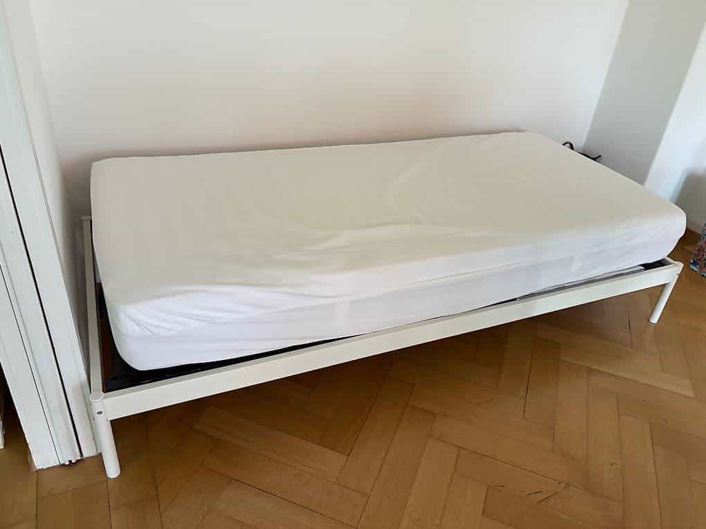 Einzelbett komplett 90 × 200 cm gratis /free single bed