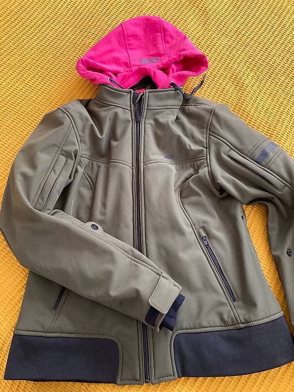 Töffjacke oliv Gr.38/40 210.-fr.