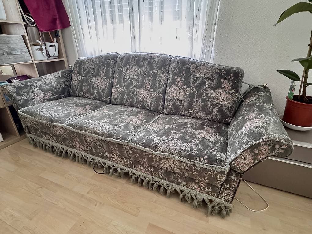 Sofa zu verschenken
