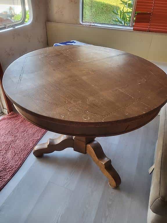 Table en bois