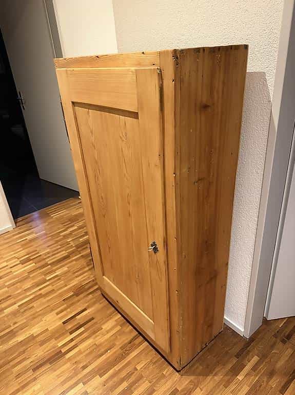 Antiker Schrank