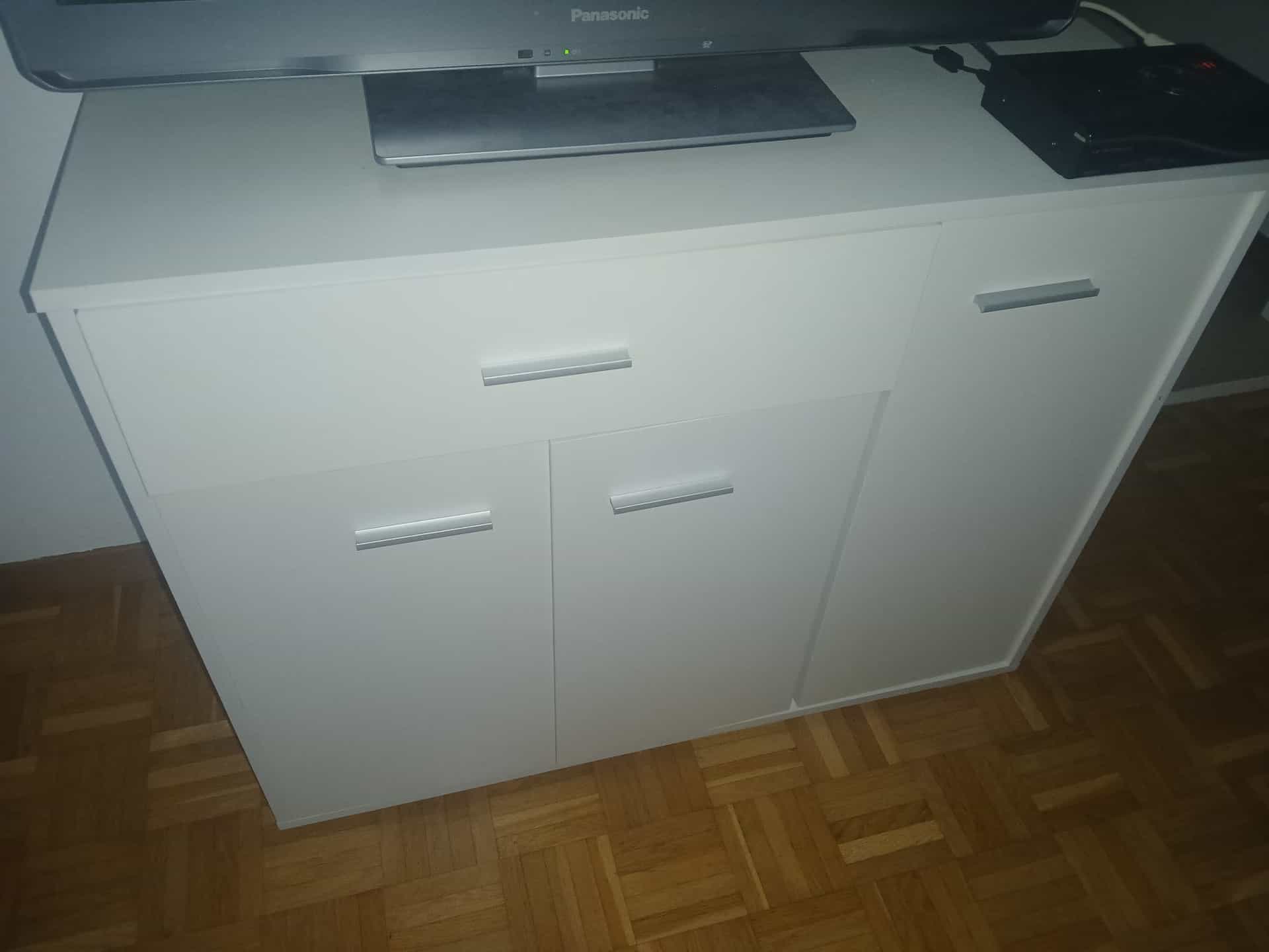 Sideboard weiss mit Schubladen und Türen