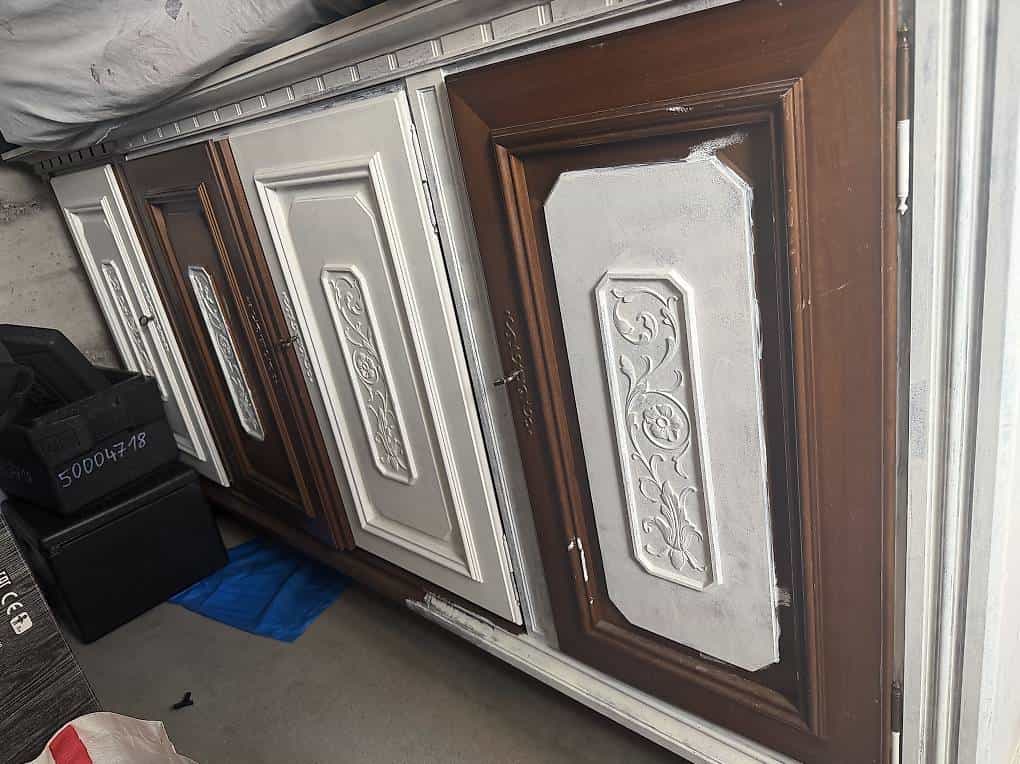 Schrank ohne Inhalt