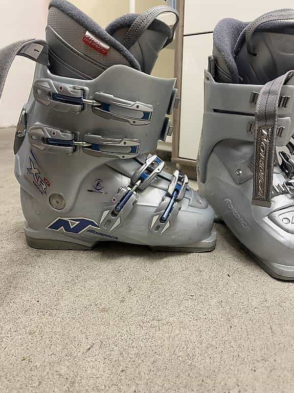 Skischuhe Nordica