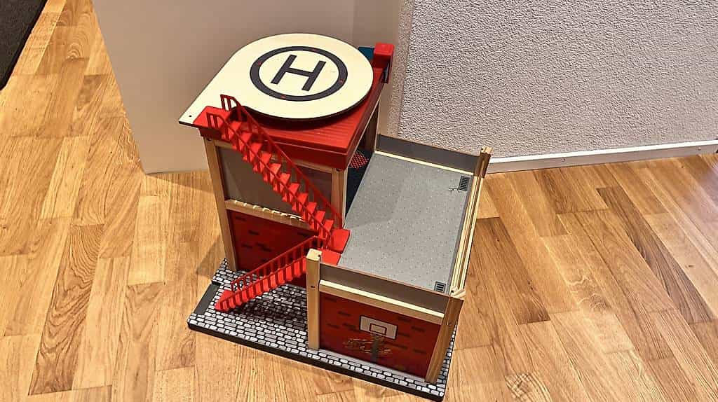 Spielzeug Feuerwehrstation