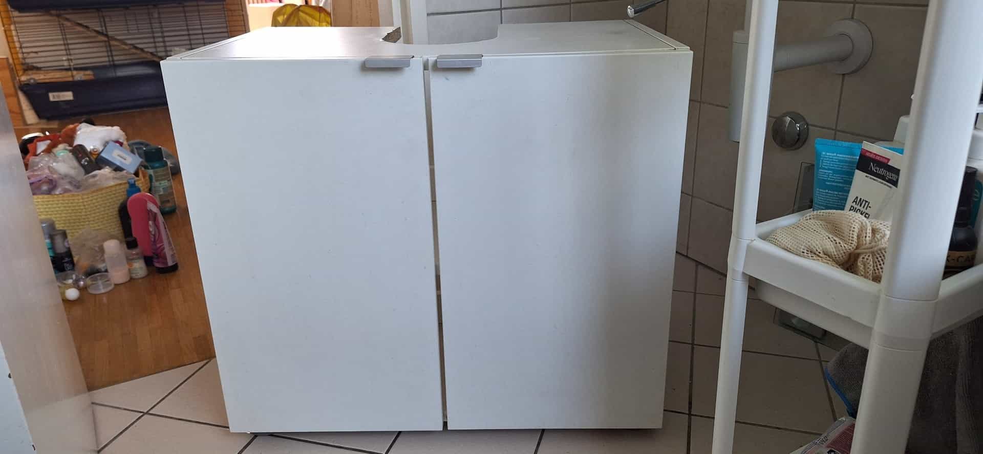 Weisser kleiner Schrank für unters Waschbecken,, 2-türig mit Waschbecken