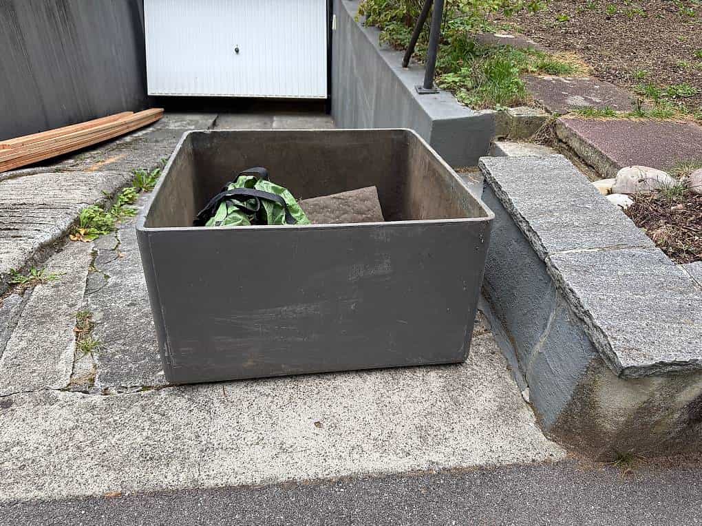 grosser Pflanztrog / Blumenkiste / Blumentopf 80x80x45 cm