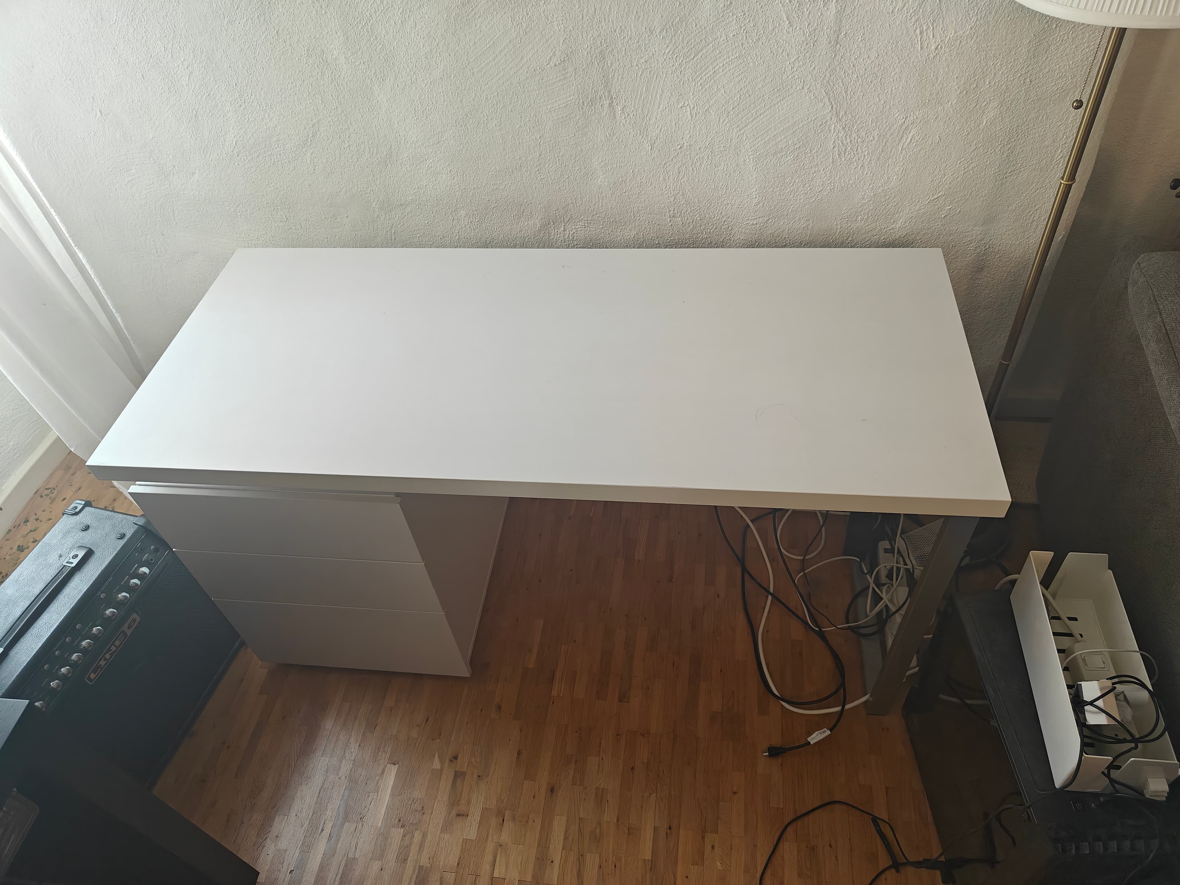 Schreibtisch weiss (ikea)