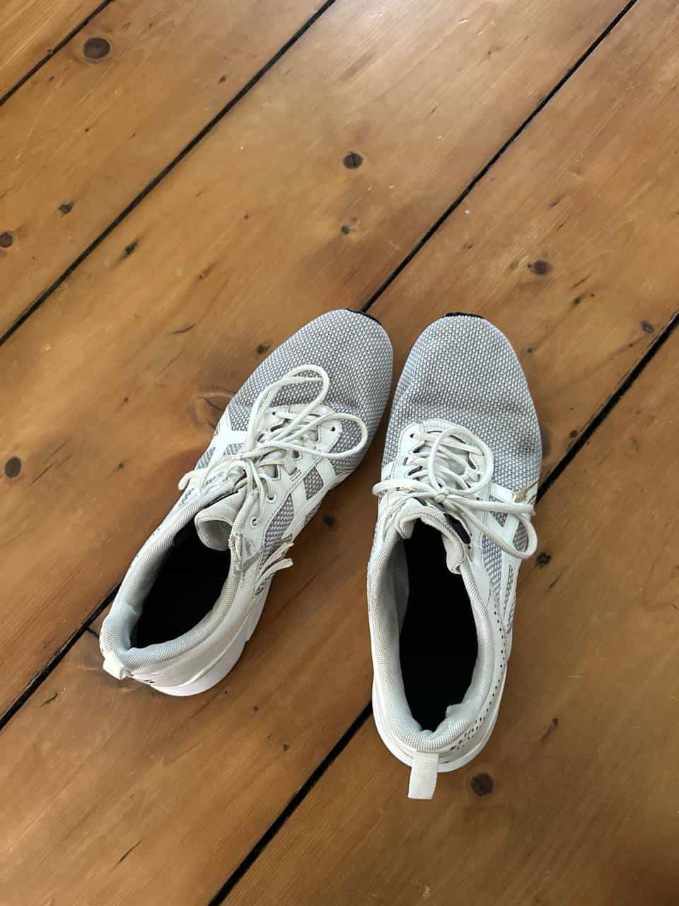 Asics Turnschuhe Gr. 44