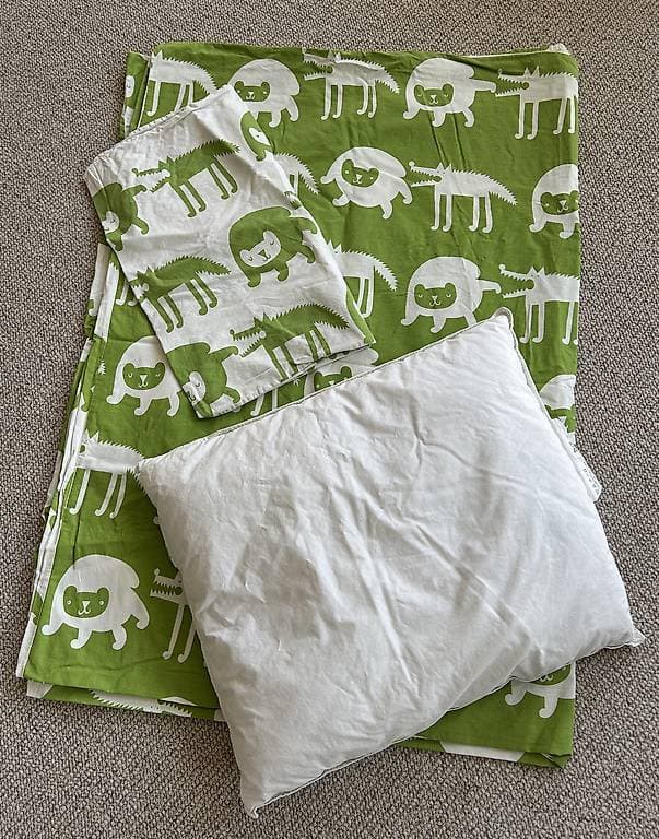 Bettwäsche und Kopfkissen