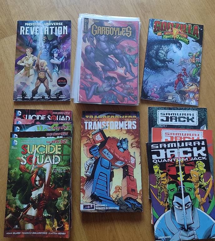 DIv. Comics im Gesamtpaket abzugeben