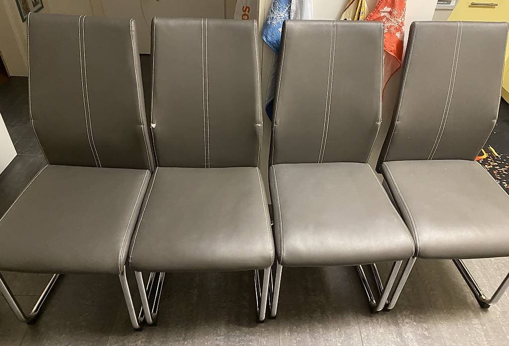 4 Esszimmerstühle grau