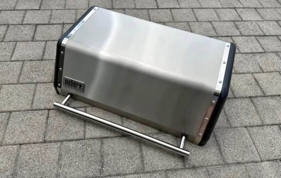 GRATIS Edelstahldeckel für den Weber Genesis 435 Gas-Grill