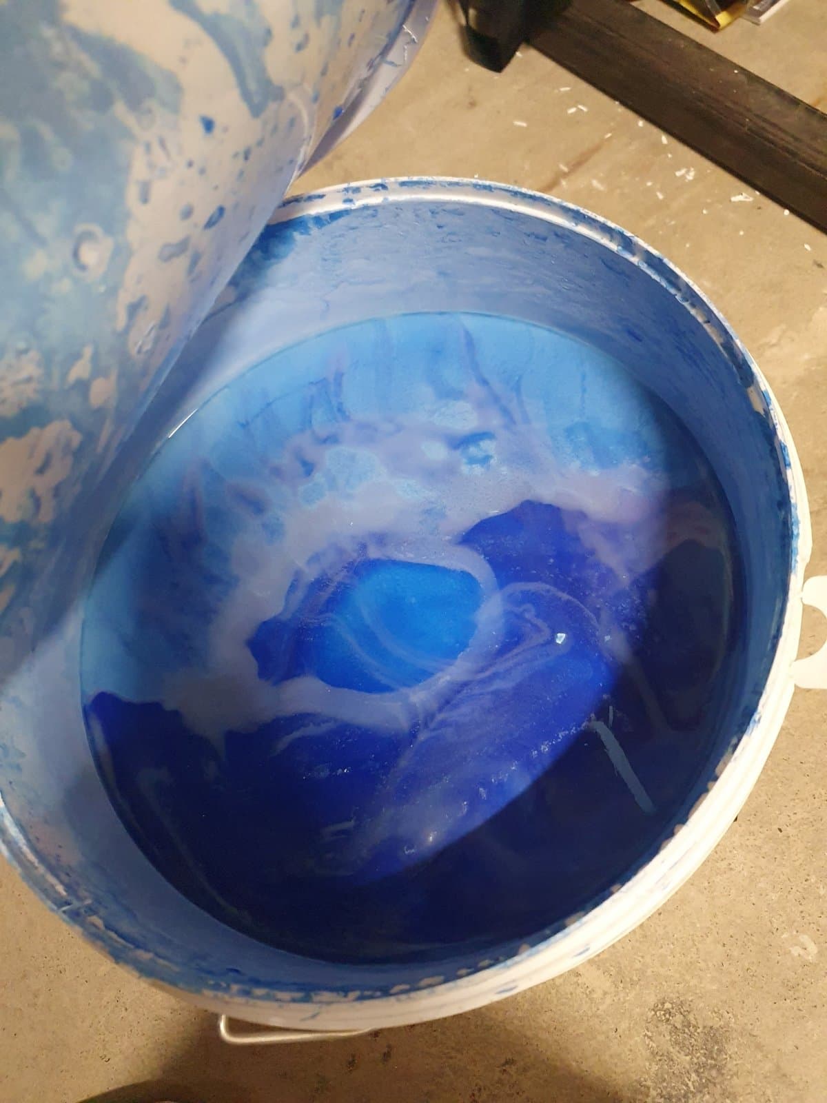 Peinture bleu nuancier Jallut BRB 145 quasi plein