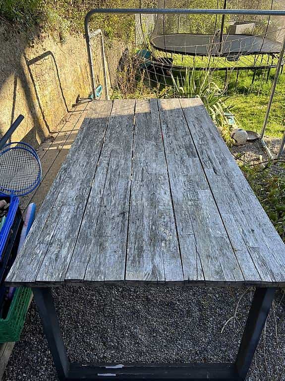 Gartentisch