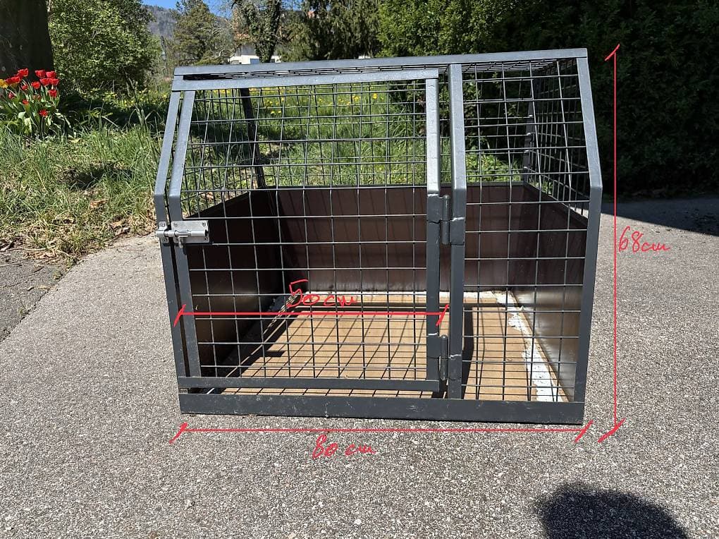 Cage de transport pour chien (À ENLEVER RAPIDEMENT)