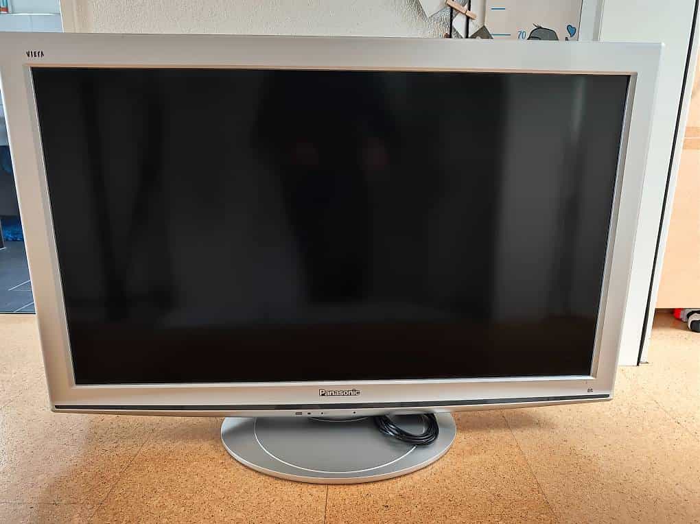 Panasonic TX-L37S10ES - FullHD