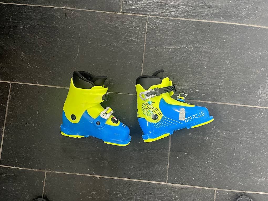 Dalbello Kinderskischuhe, guter Zustand