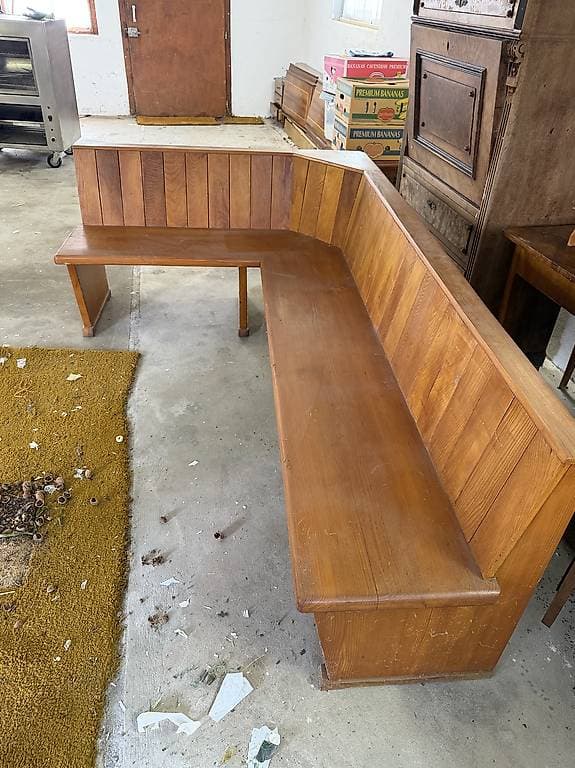 Alte Rheintaler Eck Sitzbank Massivholz