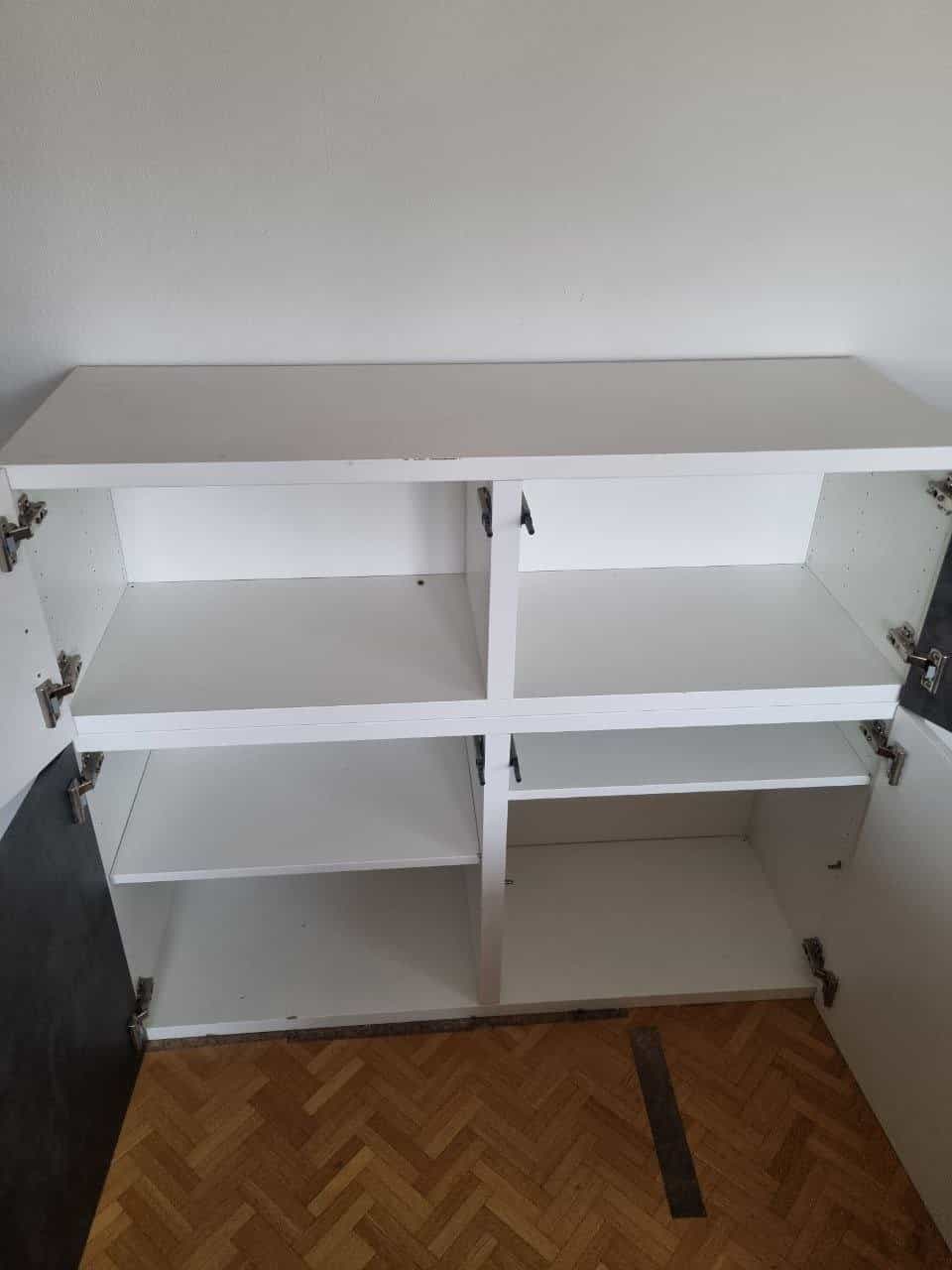 Meuble de rangement IKEA blanc et gris