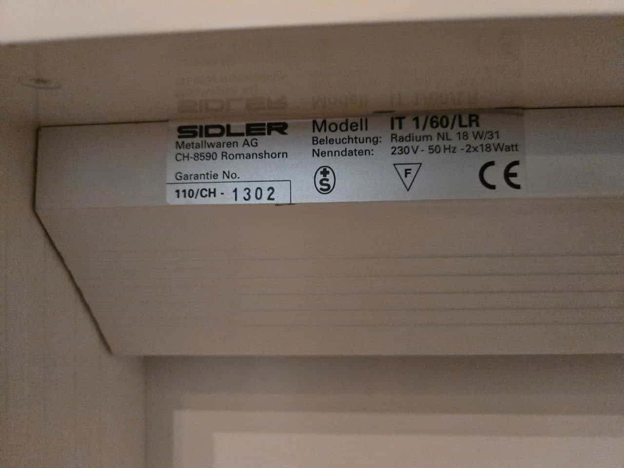 Sidler Kühlschrank und Stuhl