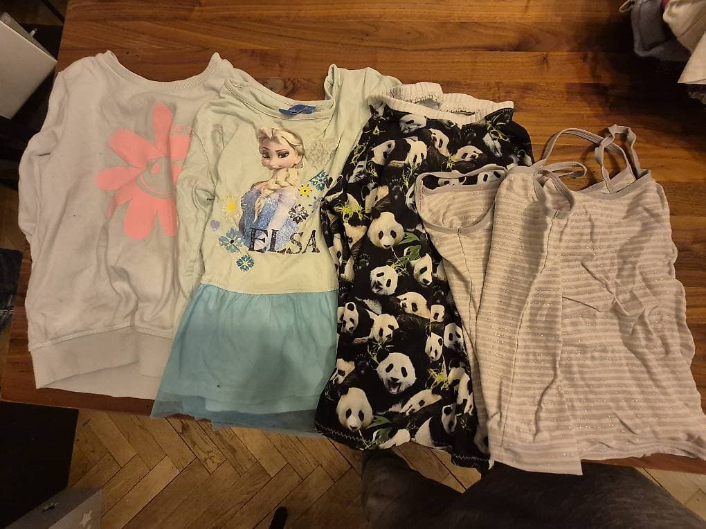 Kleider Grösse 116/122