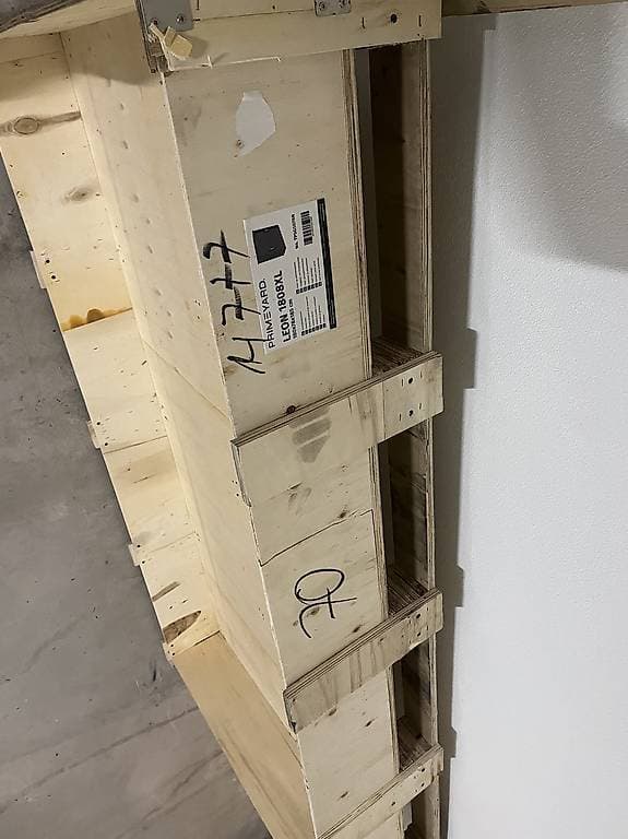 Pallettenkiste mit Deckel