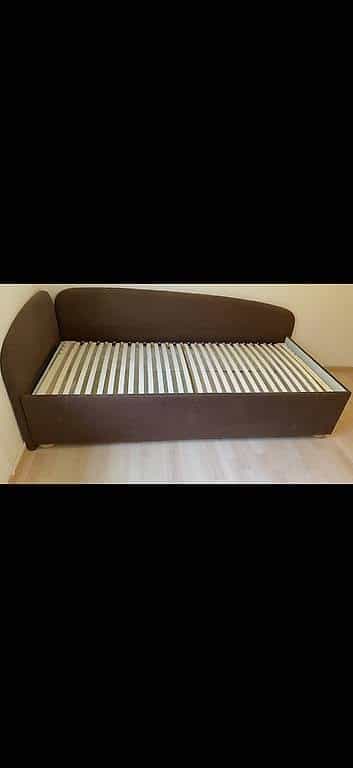 Bett 90x200 mit Matratze