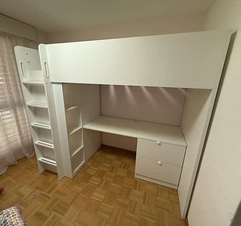 IKEA SMASTAD Hochbett mit Schreibtisch