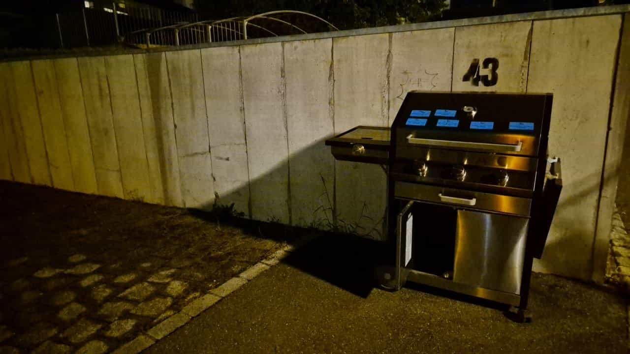 Gasgrill zu verschenken