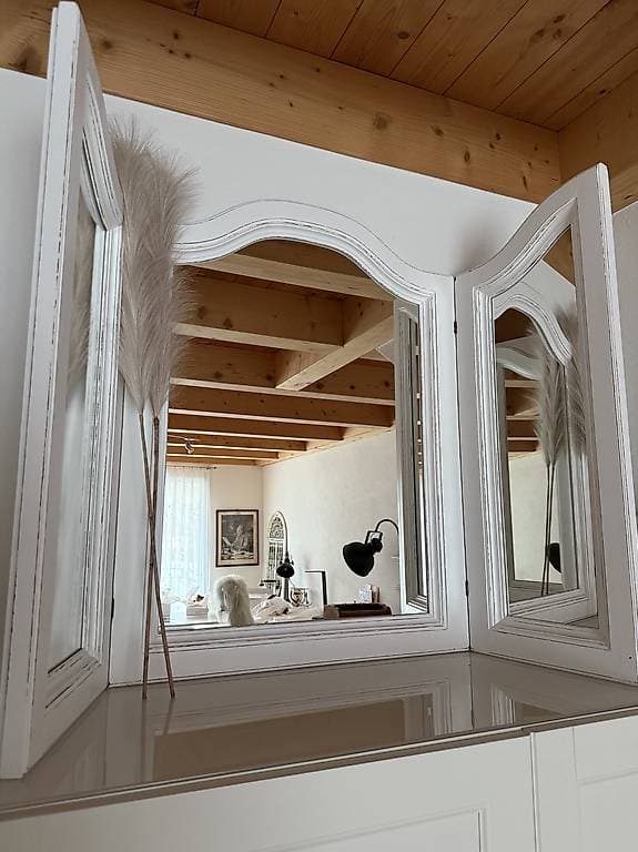 GRATIS Spiegel gross schliessbar weiss