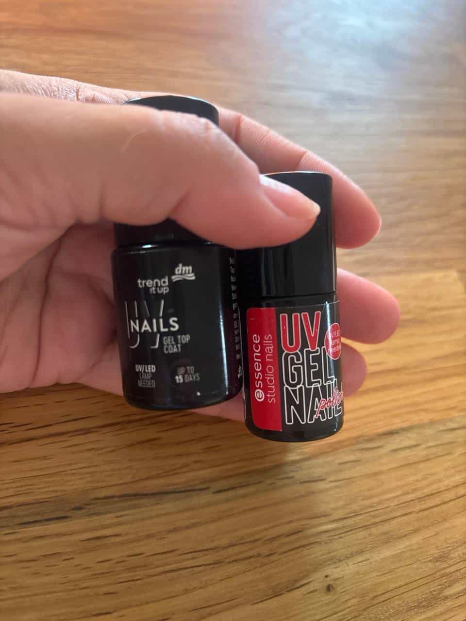 Nagellacke und Nagelprodukte