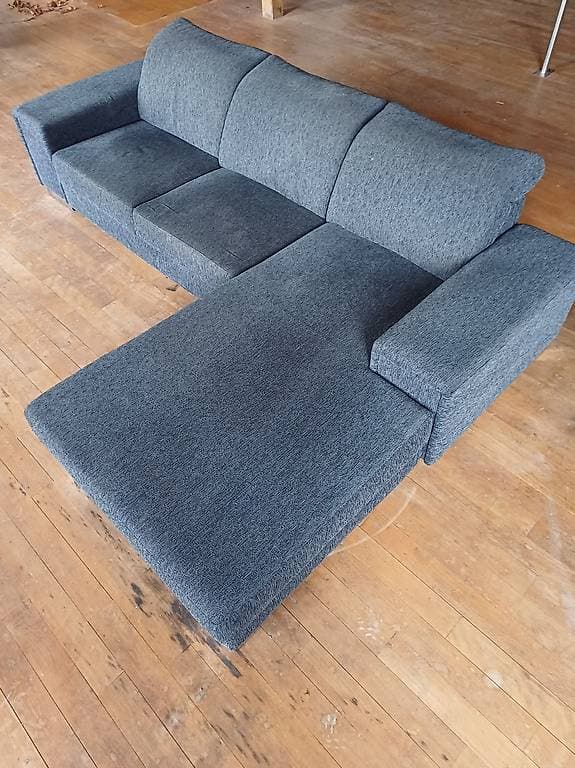 Sofa / Couch abzugeben