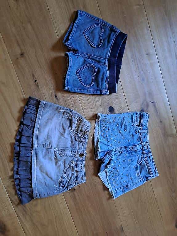 Kurze Hose / Rock