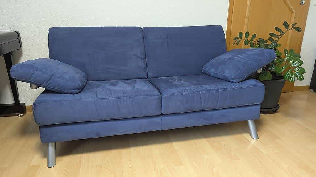 Sofa Alcantara königsblau