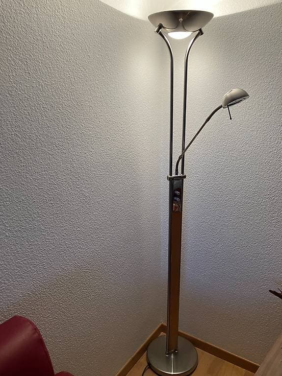 Stehlampe