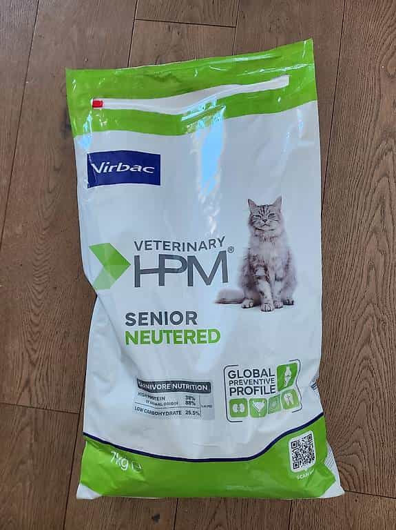 Croquettes pour chat senior