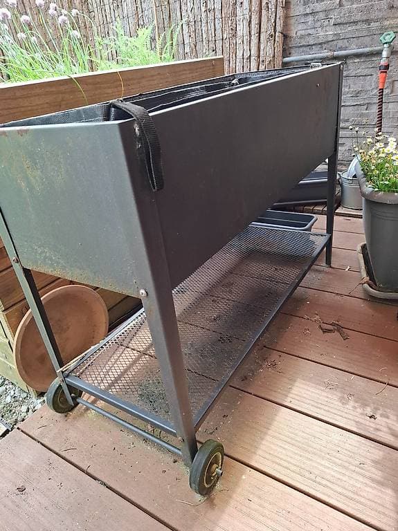 Hochbeet Metall gratis abzugeben