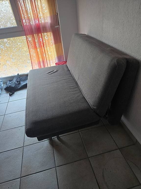 Bett Sofa guten Zustand und leicht